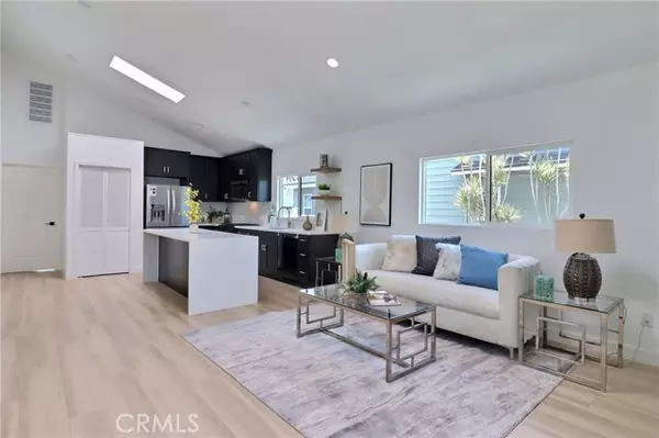 Los Angeles, CA 90062,2015 W 42nd Place