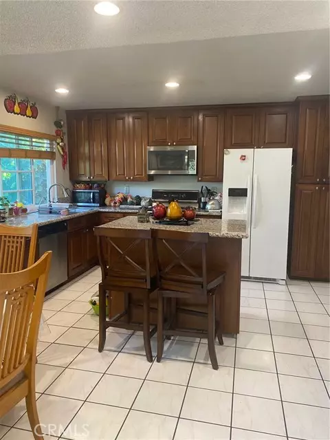 Ontario, CA 91762,1949 S Palm Place