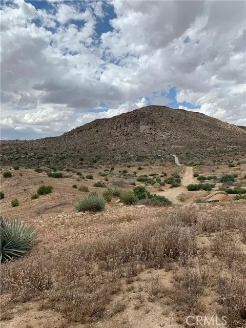 Pioneertown, CA 92268,53102 Geronimo Trail