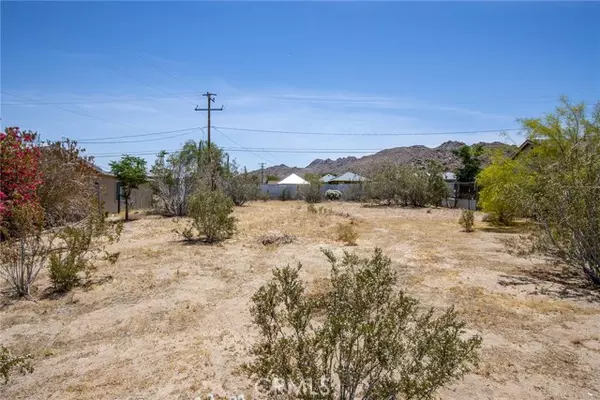 Joshua Tree, CA 92252,61929 Grand View Circle