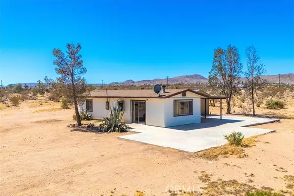 2222 Fortuna Avenue, Landers, CA 92285