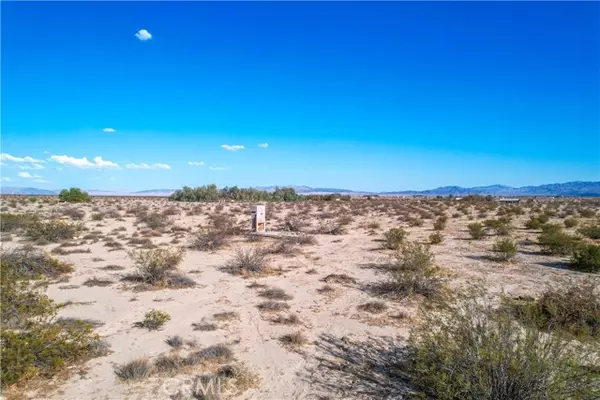 Twentynine Palms, CA 92277,6 Pole Line Road