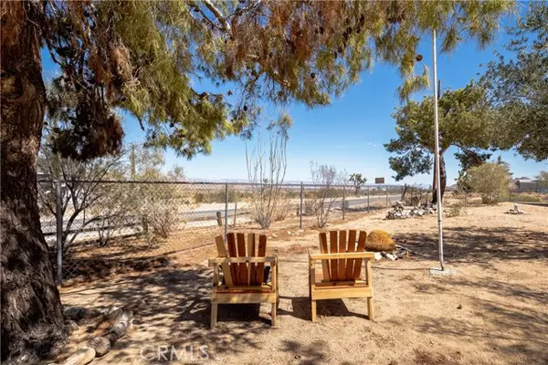 Joshua Tree, CA 92252,60515 Alta Loma Drive