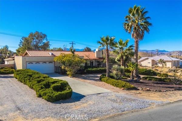 8318 Palomar Avenue, Yucca Valley, CA 92284