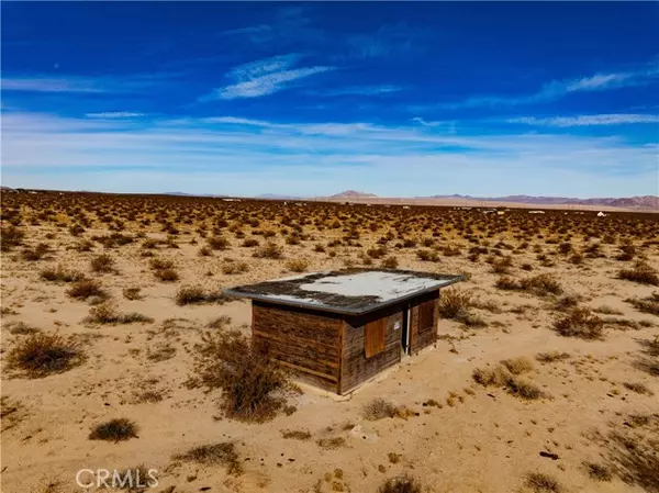 Twentynine Palms, CA 92277,69172 Papoose Trail