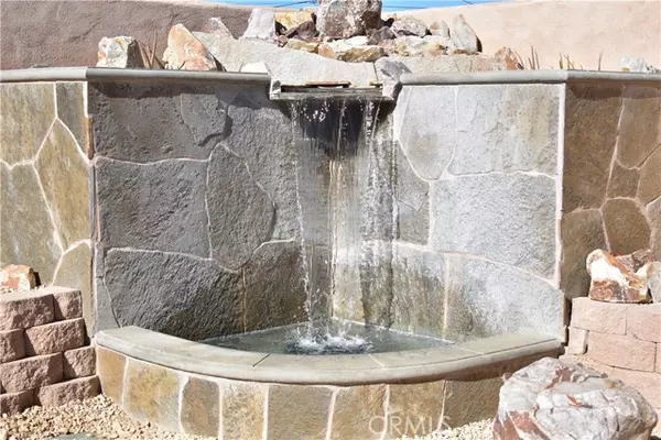 Joshua Tree, CA 92252,61611 Alta Loma Drive
