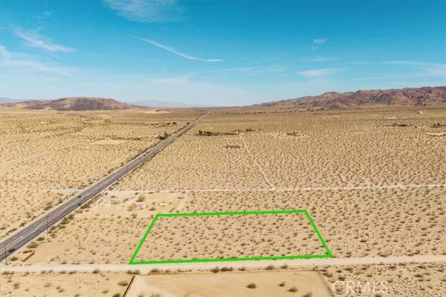 14 Arizona Avenue, Joshua Tree, CA 92252