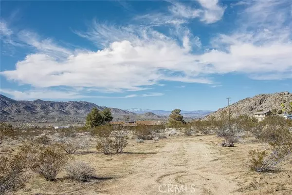 Joshua Tree, CA 92252,8776 Uphill Road