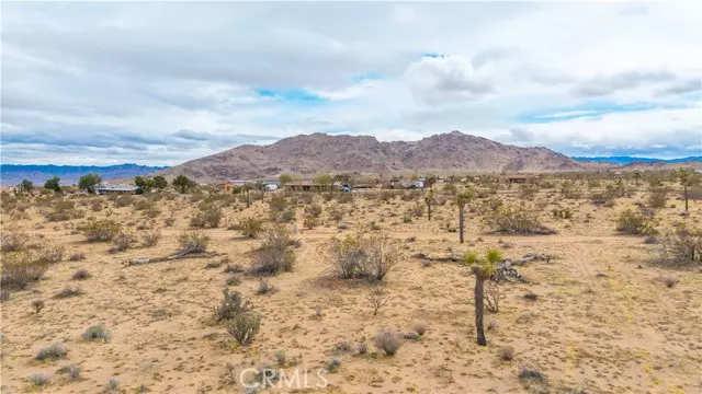 3226 Clearview Drive, Joshua Tree, CA 92252