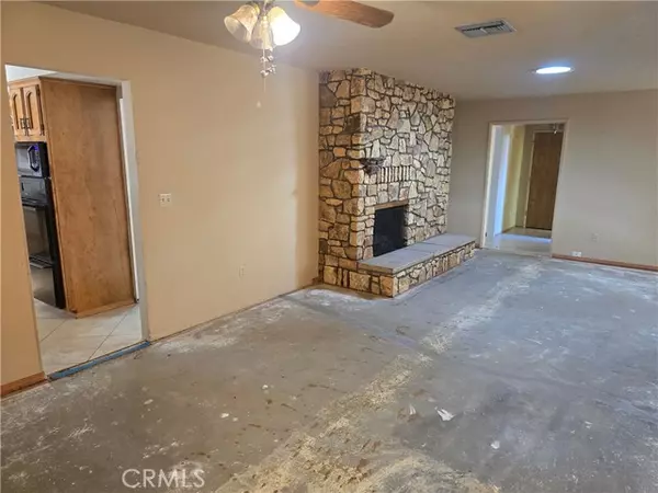 Yucca Valley, CA 92284,56789 Anaconda Drive