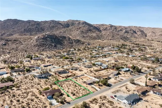 4444 Navajo Trail, Joshua Tree, CA 92252