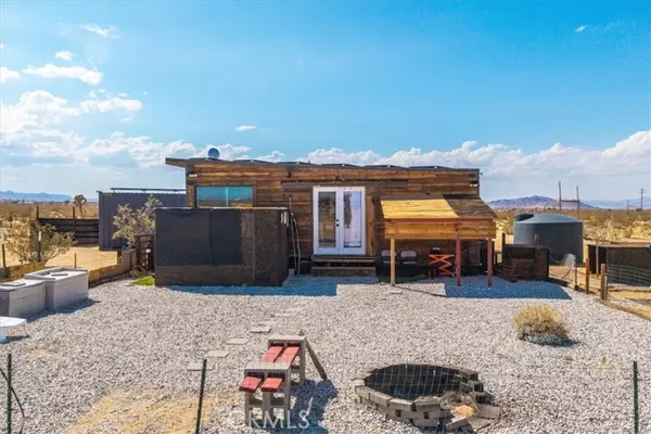 Joshua Tree, CA 92252,61329 Jupiter Drive