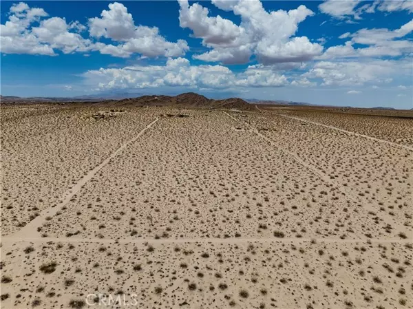 Joshua Tree, CA 92252,63840 Desert Lily Street