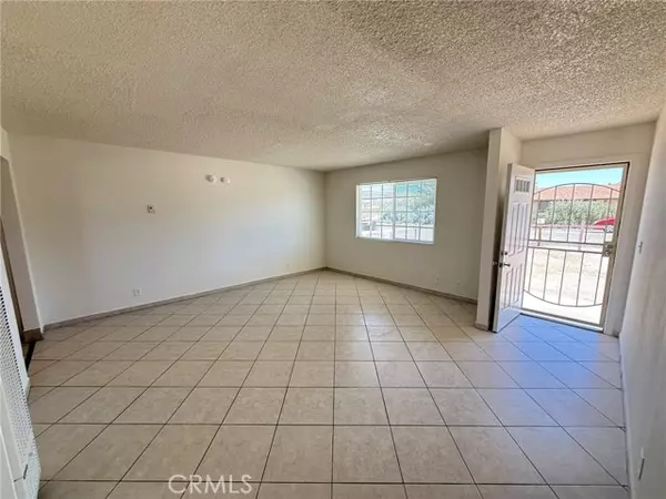 Twentynine Palms, CA 92277,74036 Joshua Drive