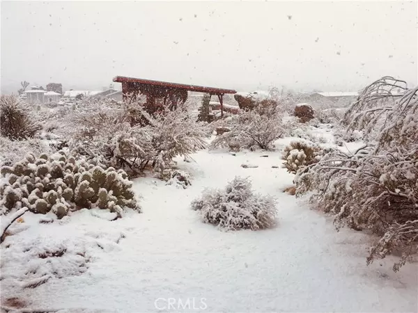 Joshua Tree, CA 92252,8427 Rock Haven Road