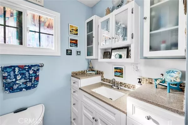 Joshua Tree, CA 92252,4869 Avenida La Manana