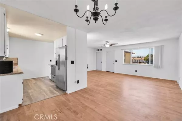 Joshua Tree, CA 92252,61945 Grand View Circle