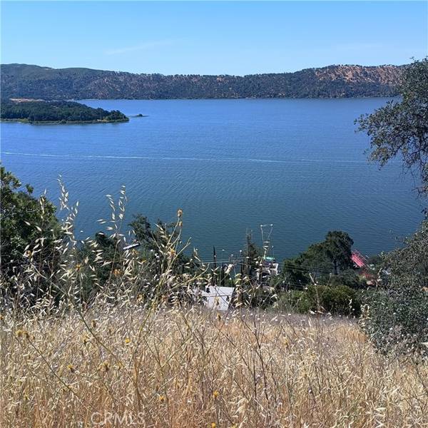 11765 Lakeview Drive, Clearlake Oaks, CA 95423