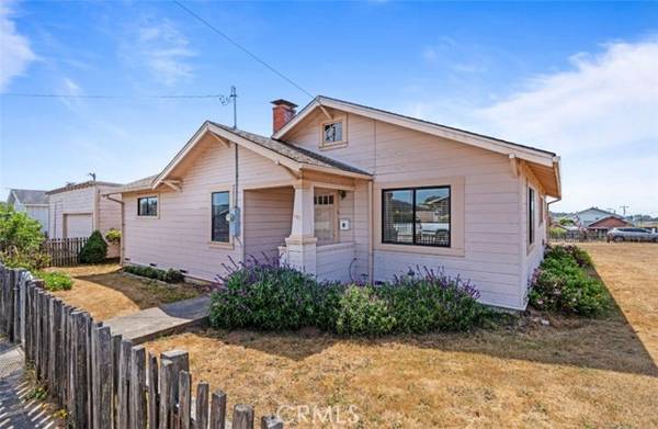 121 Grove Street, Fort Bragg, CA 95437