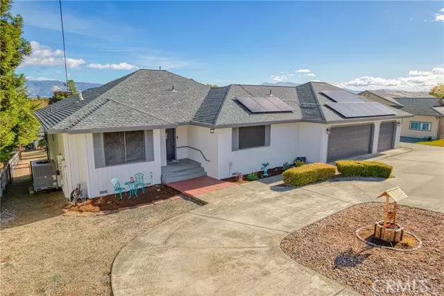 4330 Oak Avenue, Lakeport, CA 95453