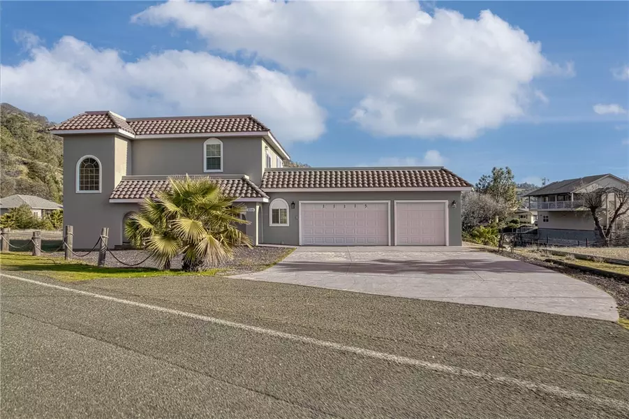 11115 Lakeshore Drive, Clearlake, CA 95424