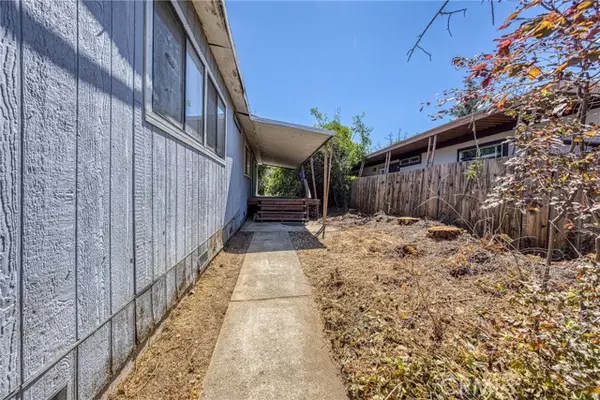 Clearlake Oaks, CA 95423,13942 Apple Lane