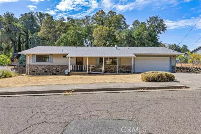 977 Sixth Street, Lakeport, CA 95453