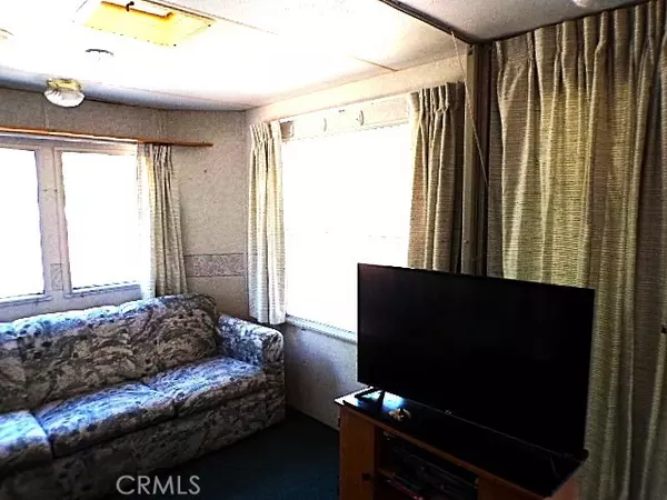 Clearlake Oaks, CA 95423,12840 Island Drive