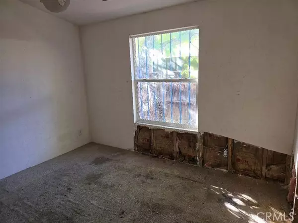 Clearlake Oaks, CA 95423,13972 Apple Lane