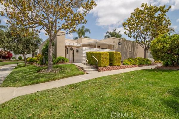 2003 Via Mariposa #A, Laguna Woods, CA 92637