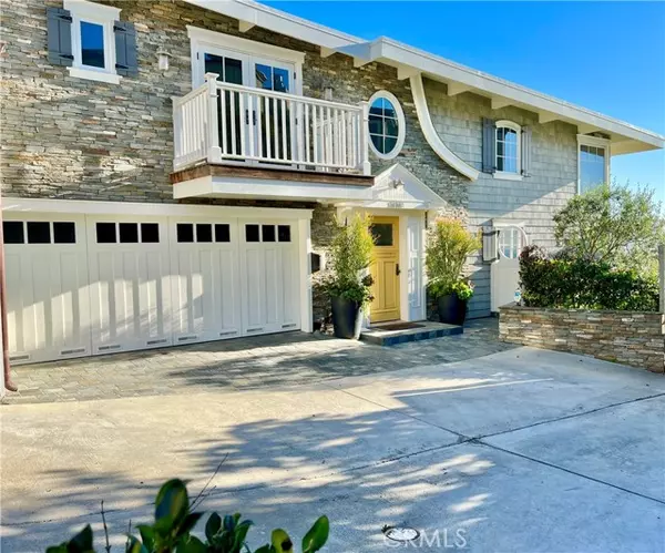 Laguna Beach, CA 92651,31678 Seacove Drive