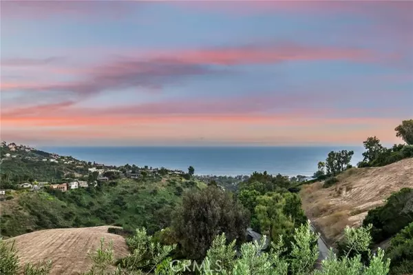 Laguna Beach, CA 92651,2095 Temple Hills Drive