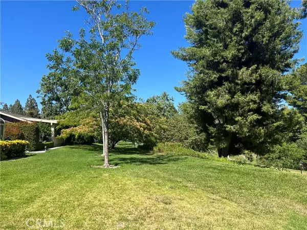 Laguna Woods, CA 92637,182 Avenida Majorca #B