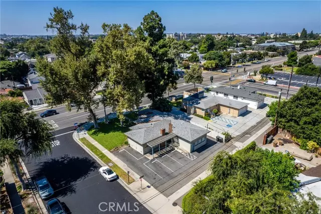 613 E Chapman Avenue, Fullerton, CA 92831