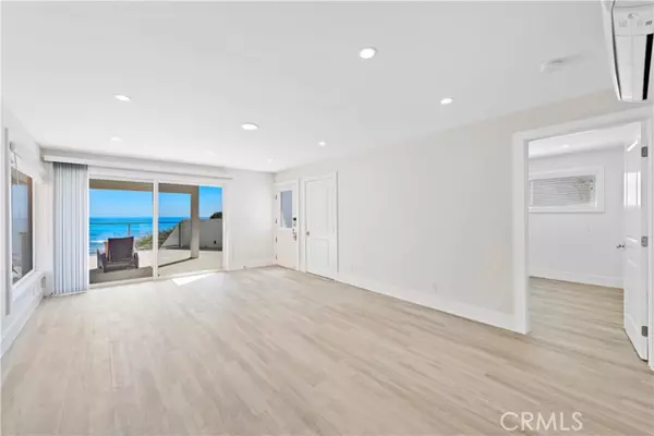 Laguna Beach, CA 92651,827 Cliff Drive