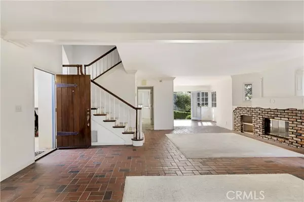 270 Moss Street, Laguna Beach, CA 92651