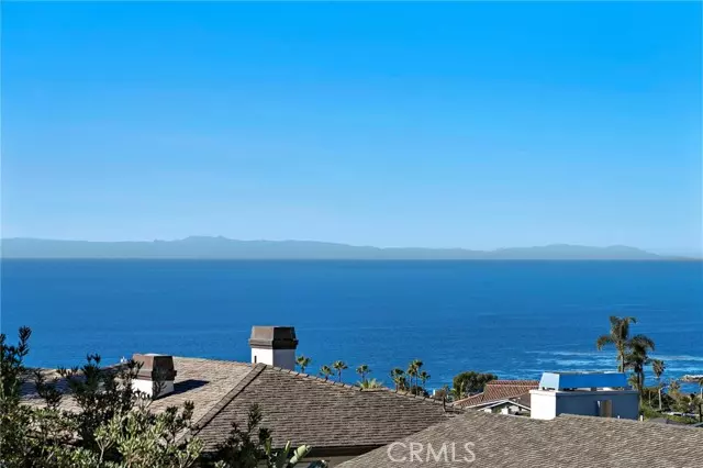 Laguna Beach, CA 92651,530 Temple Hills Drive