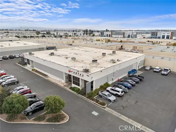 Fullerton, CA 92831,615 S State College Boulevard