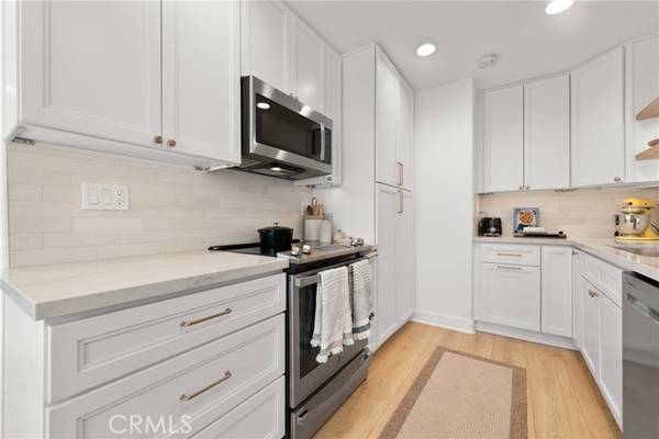 9746 Bluereef Drive, Huntington Beach, CA 92646
