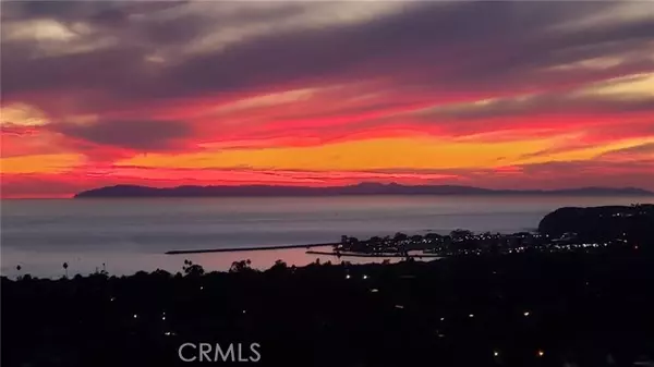 San Clemente, CA 92673,3 Via Pasa