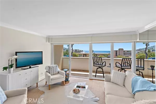 Laguna Beach, CA 92651,234 Cliff Drive #4