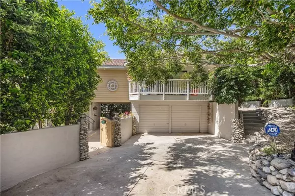 Laguna Beach, CA 92651,31588 Table Rock Drive
