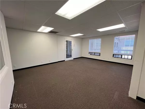 Laguna Beach, CA 92651,920 Glenneyre