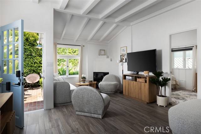 Laguna Beach, CA 92651,565 Lombardy Lane
