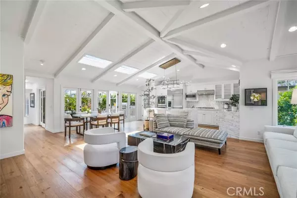 Laguna Beach, CA 92651,461 Poplar Street