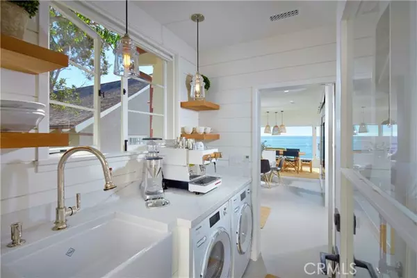 Laguna Beach, CA 92651,6 Rockledge Road