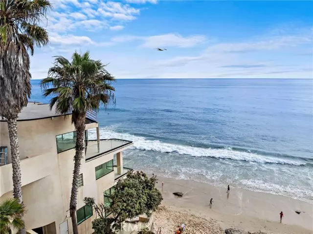 Laguna Beach, CA 92651,715 Ocean Front