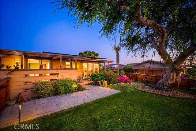 1687 Temple Hills Drive, Laguna Beach, CA 92651