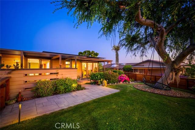 1687 Temple Hills Drive, Laguna Beach, CA 92651