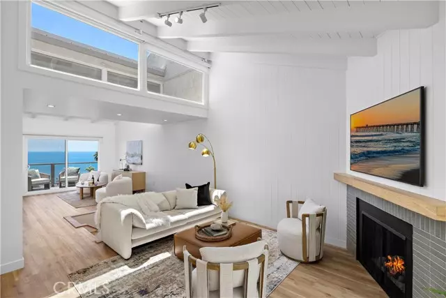 Laguna Beach, CA 92651,21659 Ocean Vista Drive #20